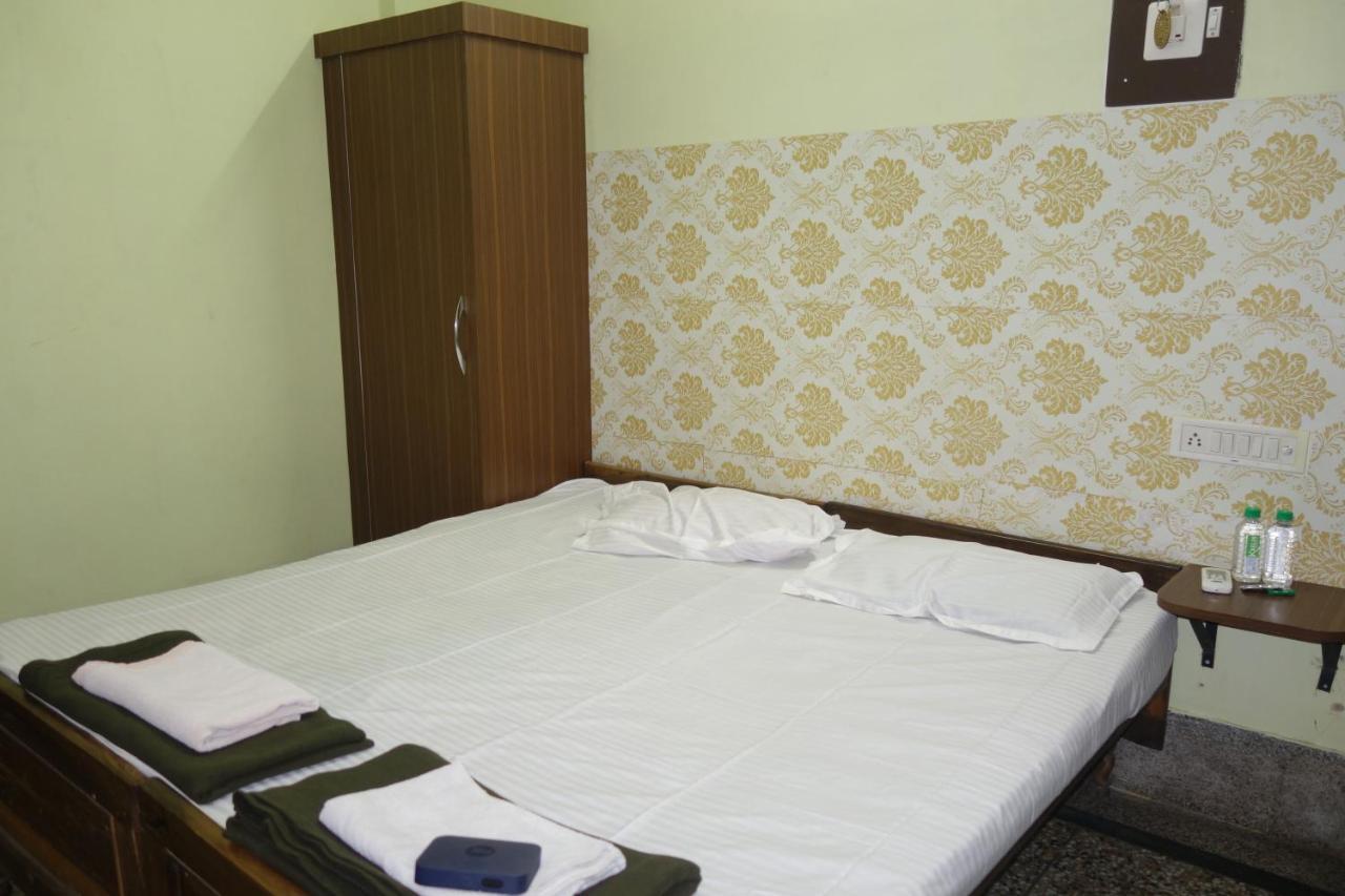 Hotel Hcb Brahmapur Extérieur photo